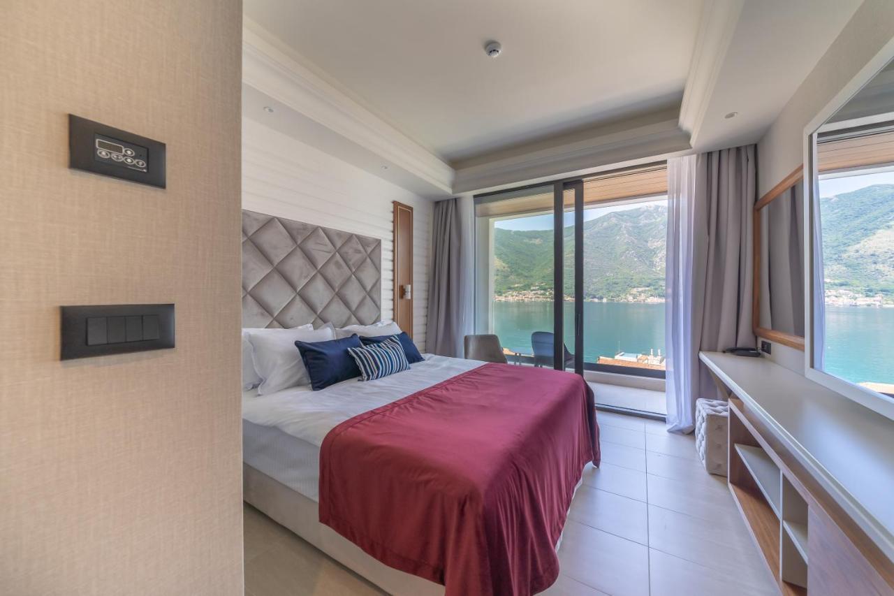 Boutique Hotel R Palazzo Котор Екстер'єр фото