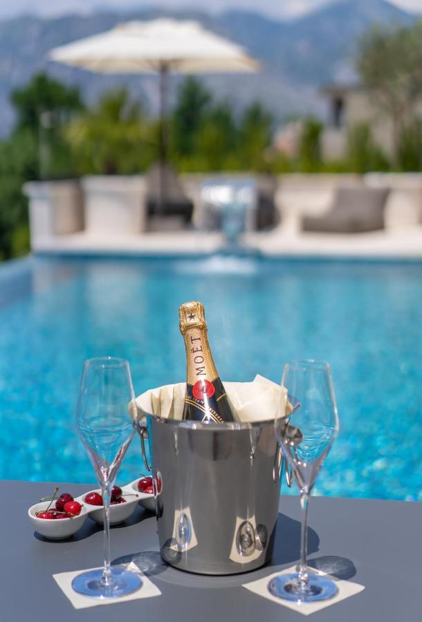 Boutique Hotel R Palazzo Котор Екстер'єр фото