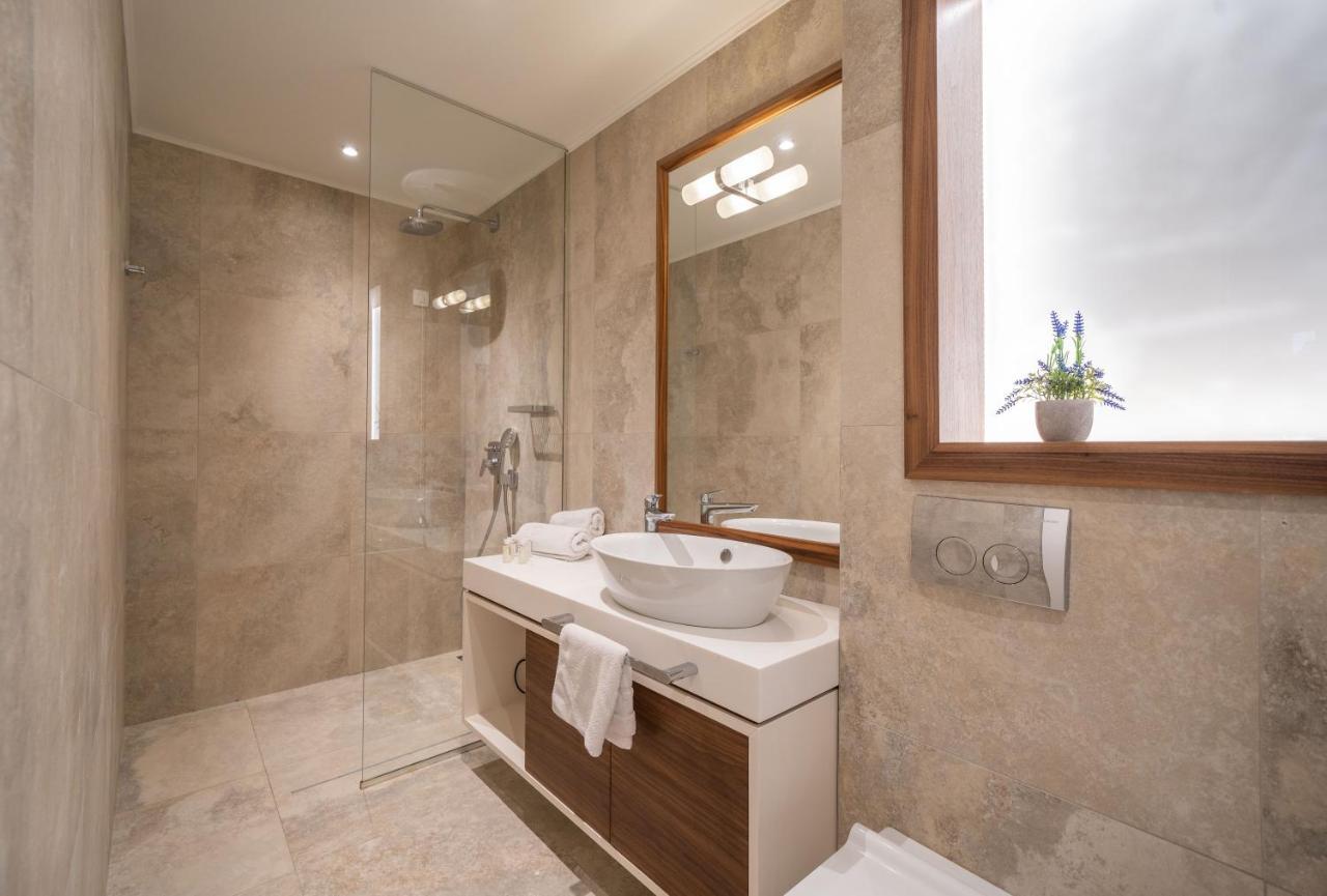 Boutique Hotel R Palazzo Котор Екстер'єр фото