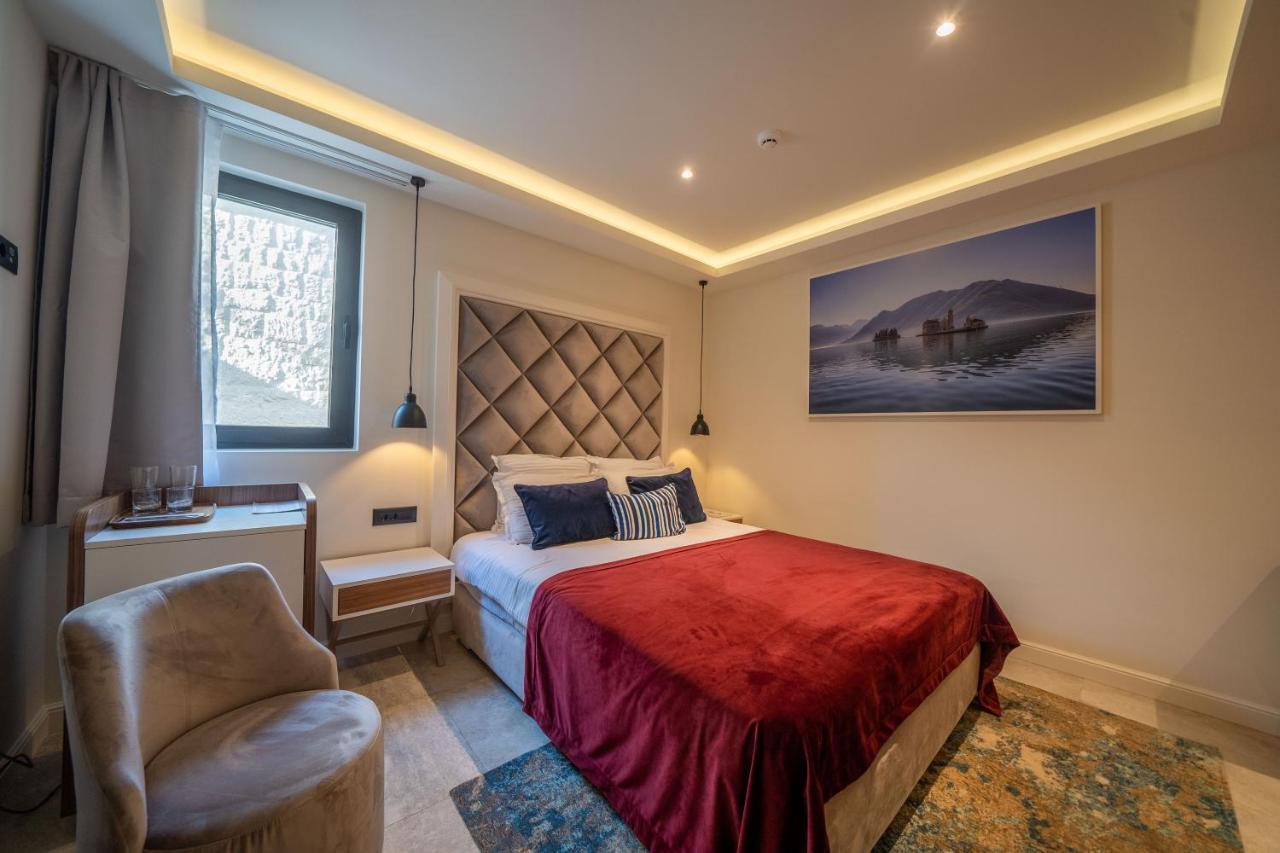 Boutique Hotel R Palazzo Котор Екстер'єр фото